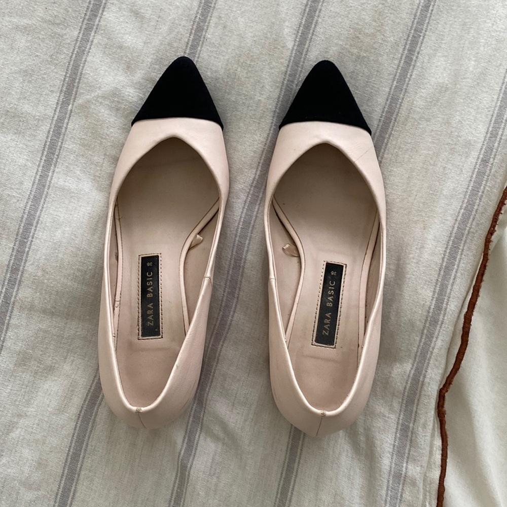 Zara cap-toe pumps, size 36 (5.5)